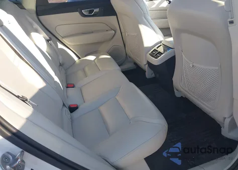 2024 Volvo Xc60 B5 Ultimate Dark Theme from USA, damaged, VIN YV4L12RM8R1840964